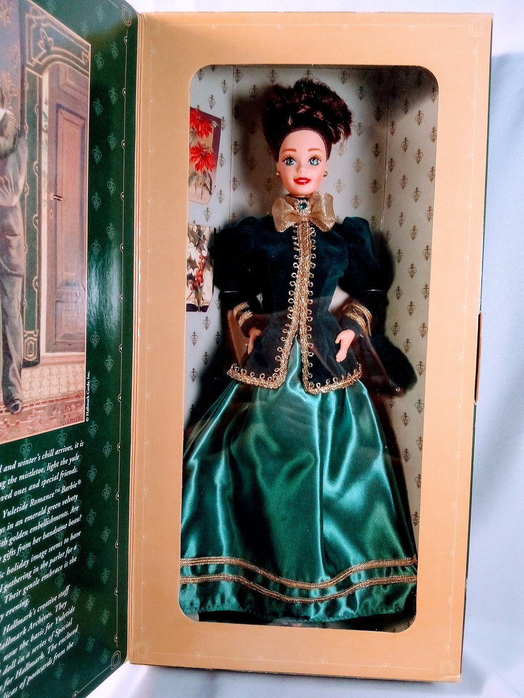 Vintage Barbie Romance 1992 Fashion Queen Doll: Emerald Green Velvet, Golden Embellishments