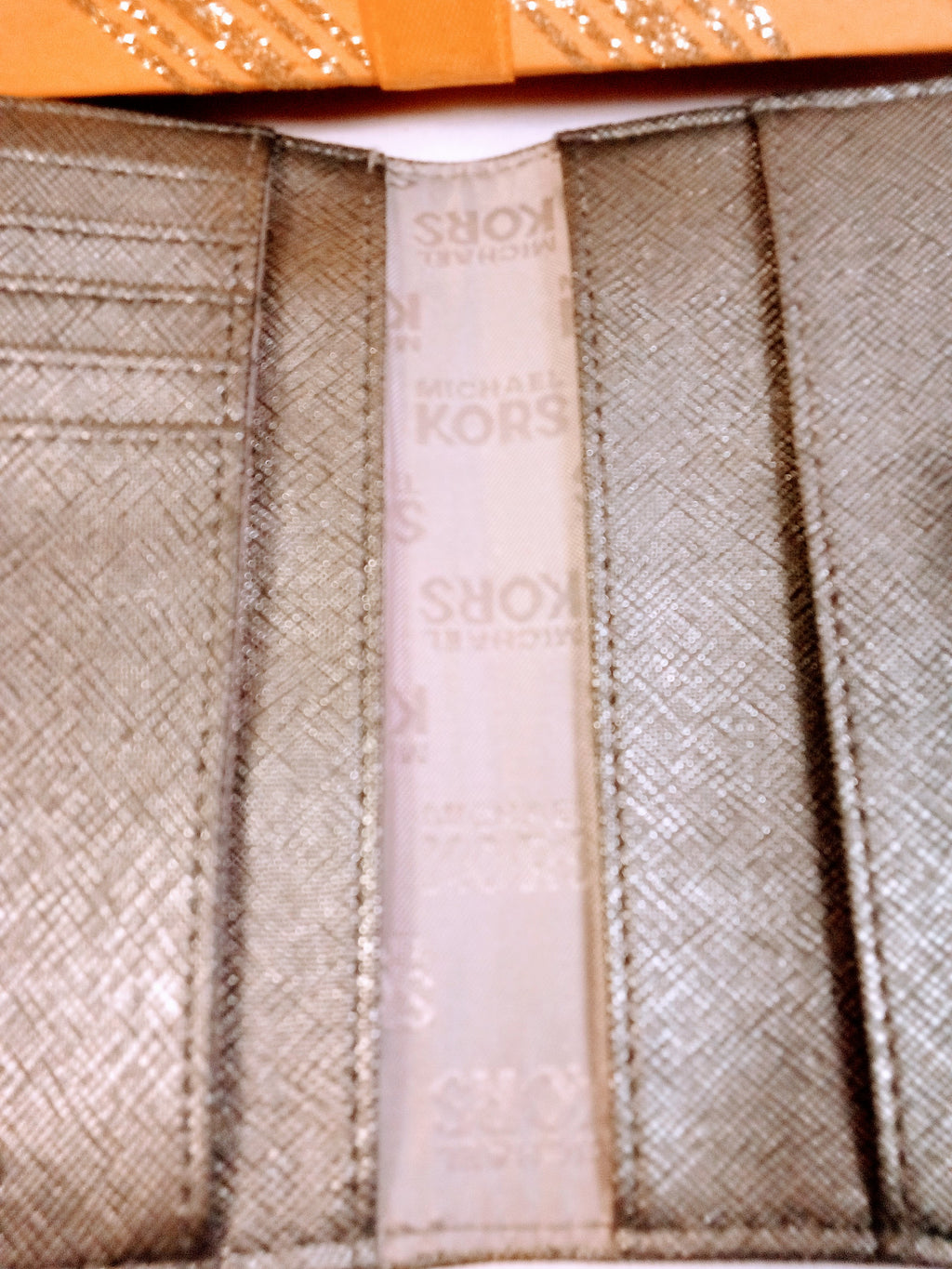 Michael Kors Leather Bi-Fold Wallet, Luxury Travel Clutch Essential, Chic and Practical