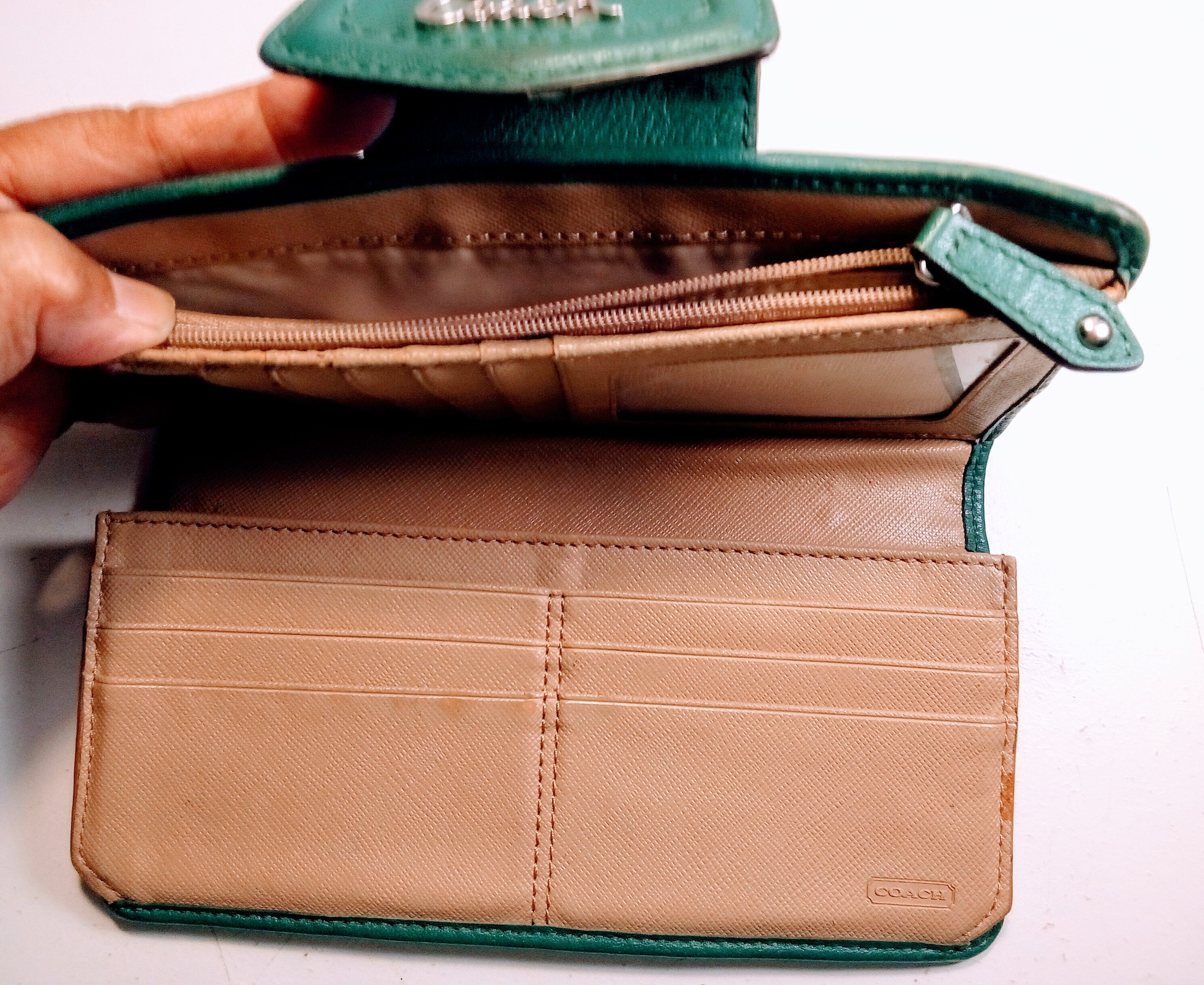 Green Leather Couch Wallet with Gold Accents, 14 Card Slots Included, Chic, Elegant Vintage