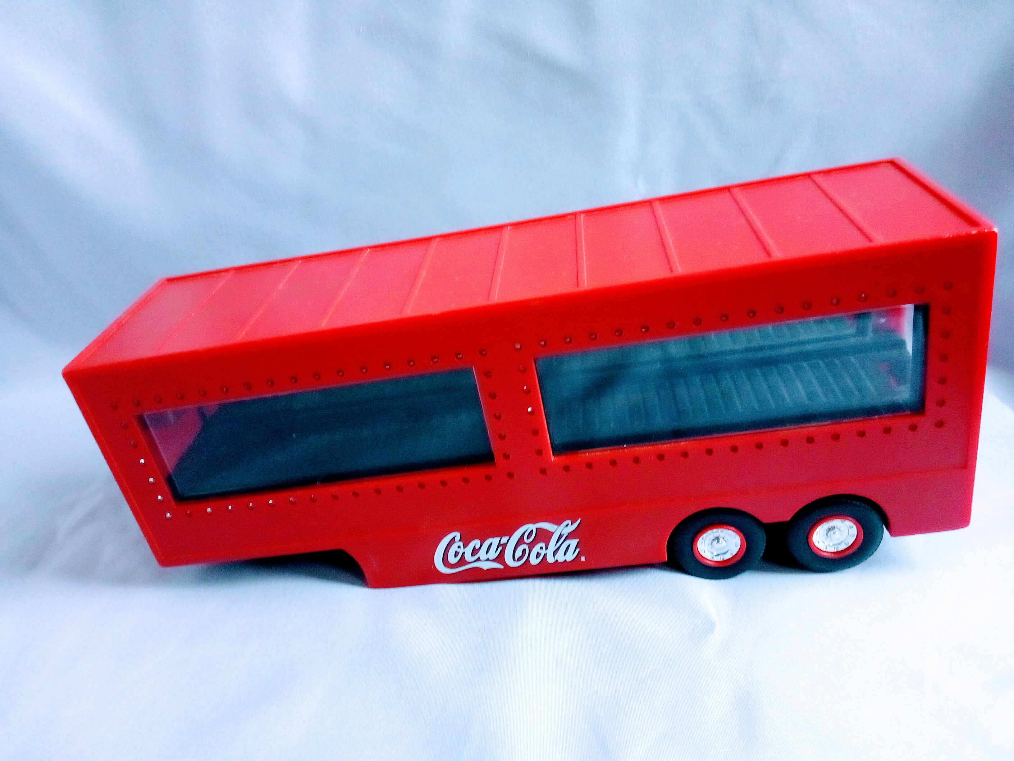 Santa's Coca-Cola Christmas Truck Kitchen Decor Delivery Truck, Vintage Coca-Cola Carrier Decoration