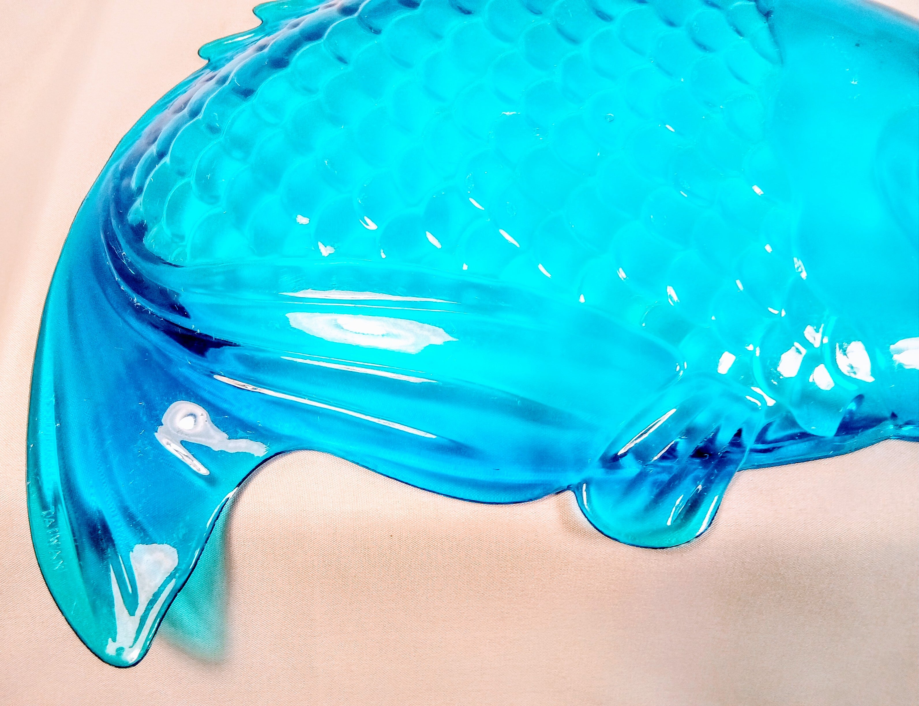 Blue Fish Plate for Outdoor Parties and Housewarming Gift, Collectible Fish-Shaped, Great for Mom, Unique for Gatherings