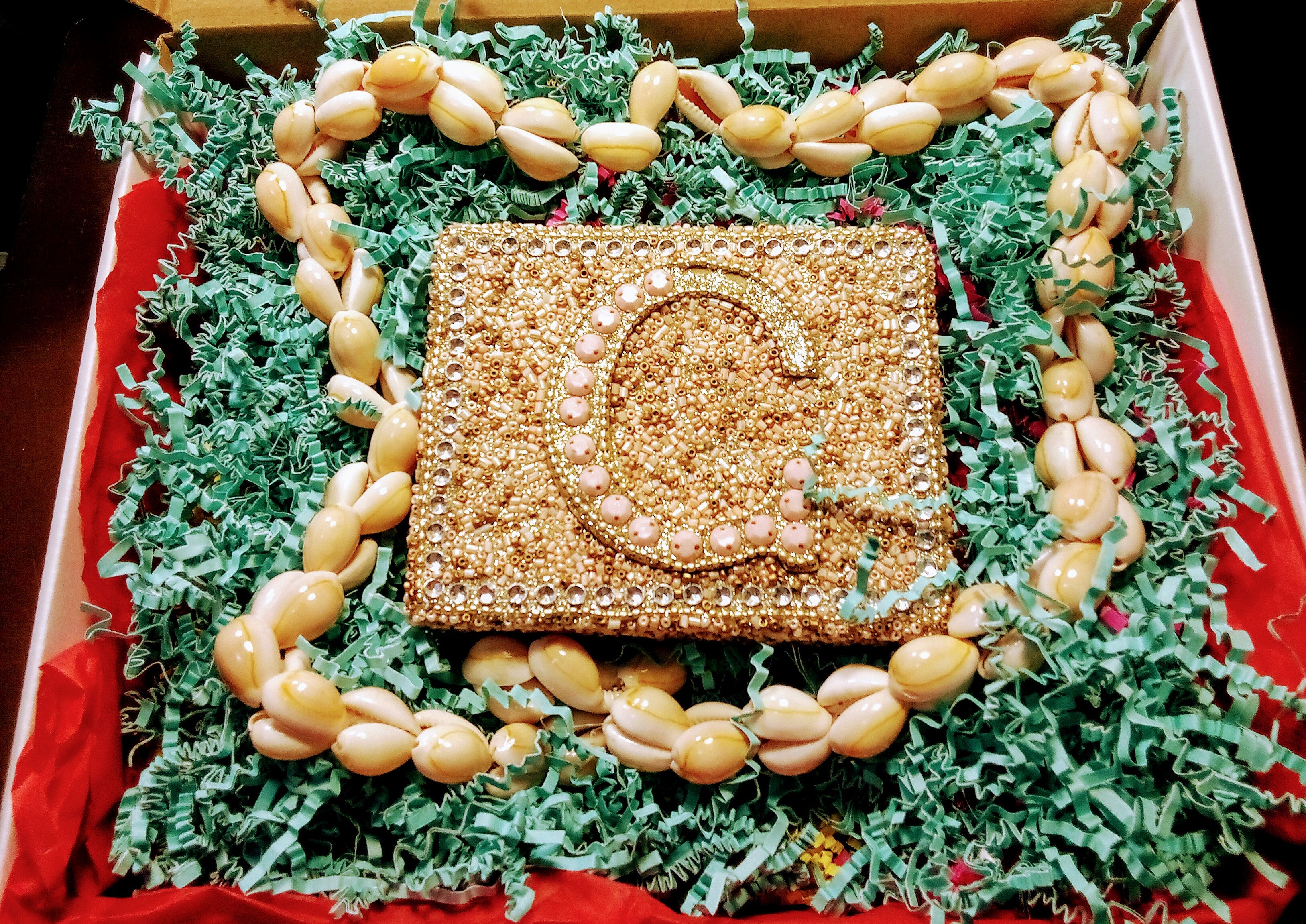 Gift Box: Hawaiian Double Beads Necklace Beachy Gift, Plus Sparkle Jewelry Box Elegant Keepsake