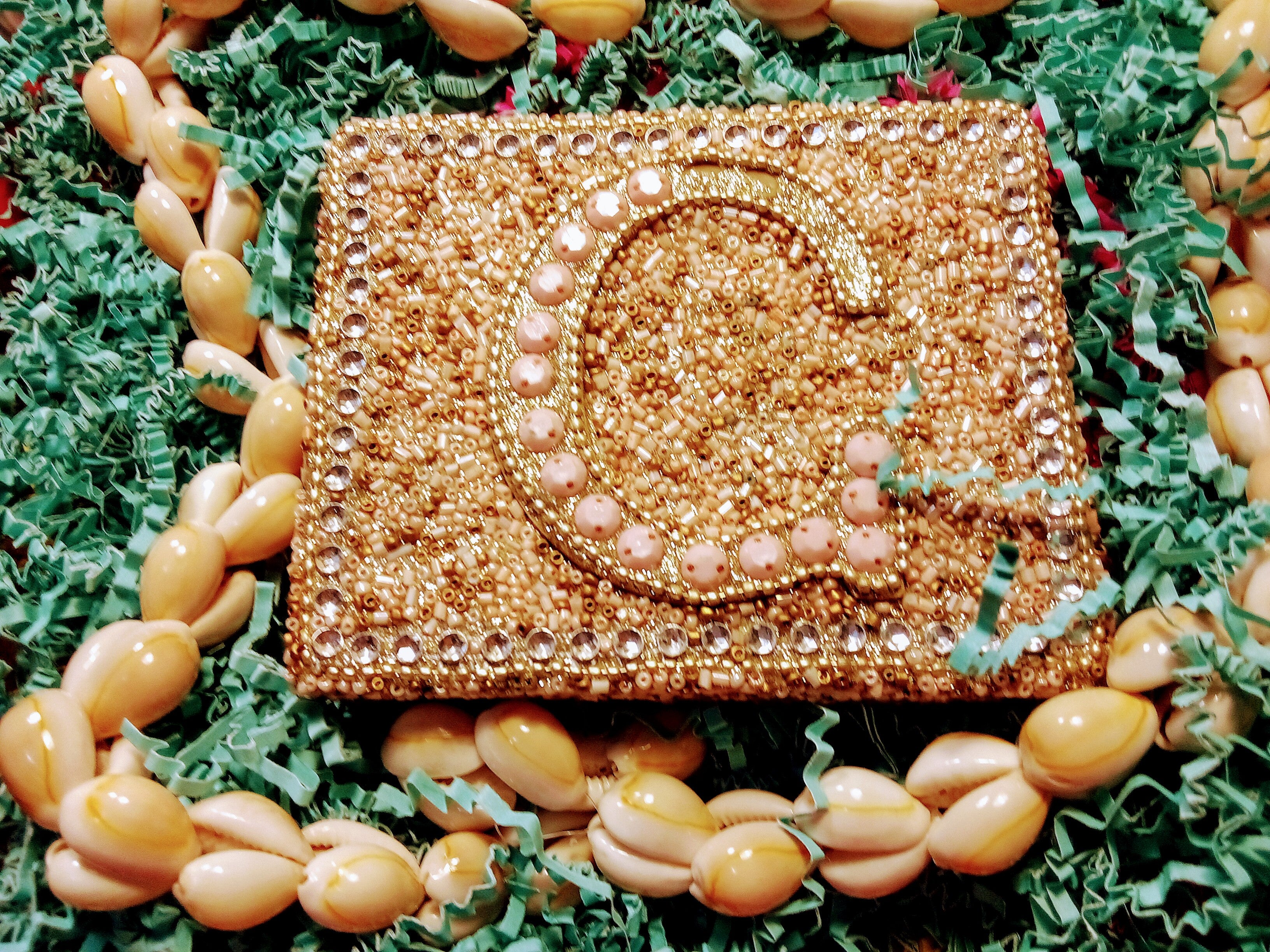 Gift Box: Hawaiian Double Beads Necklace Beachy Gift, Plus Sparkle Jewelry Box Elegant Keepsake