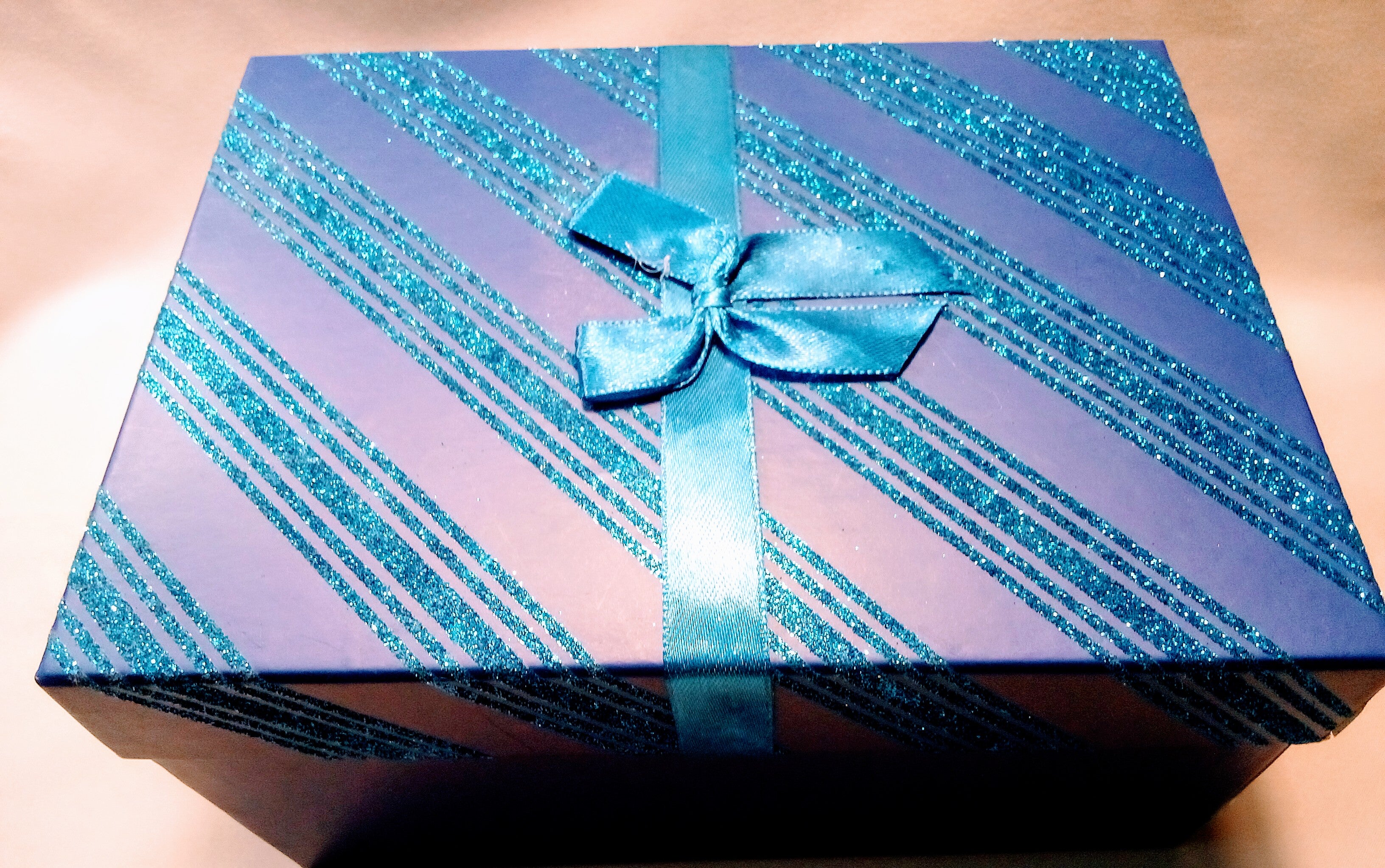 Gift Box, Gift for Her: Classic Fashion Pearl Necklace, Jumbo Pearl Bracelet,  Plus Seashell Jewelry Box