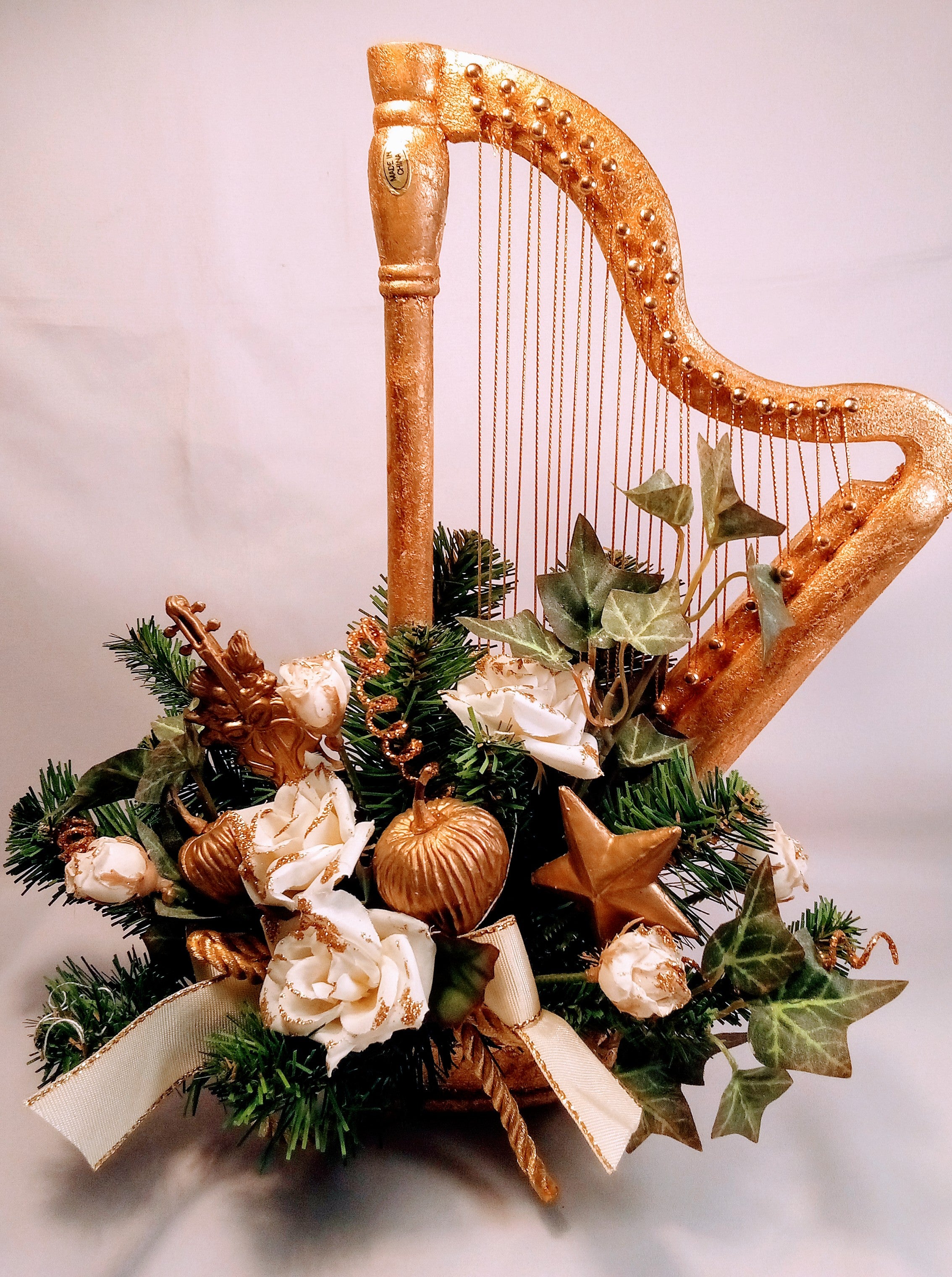Vintage Harp Christmas Decor For Festive Events and Table Centerpieces: Give the Hostess an Elegant Celebration