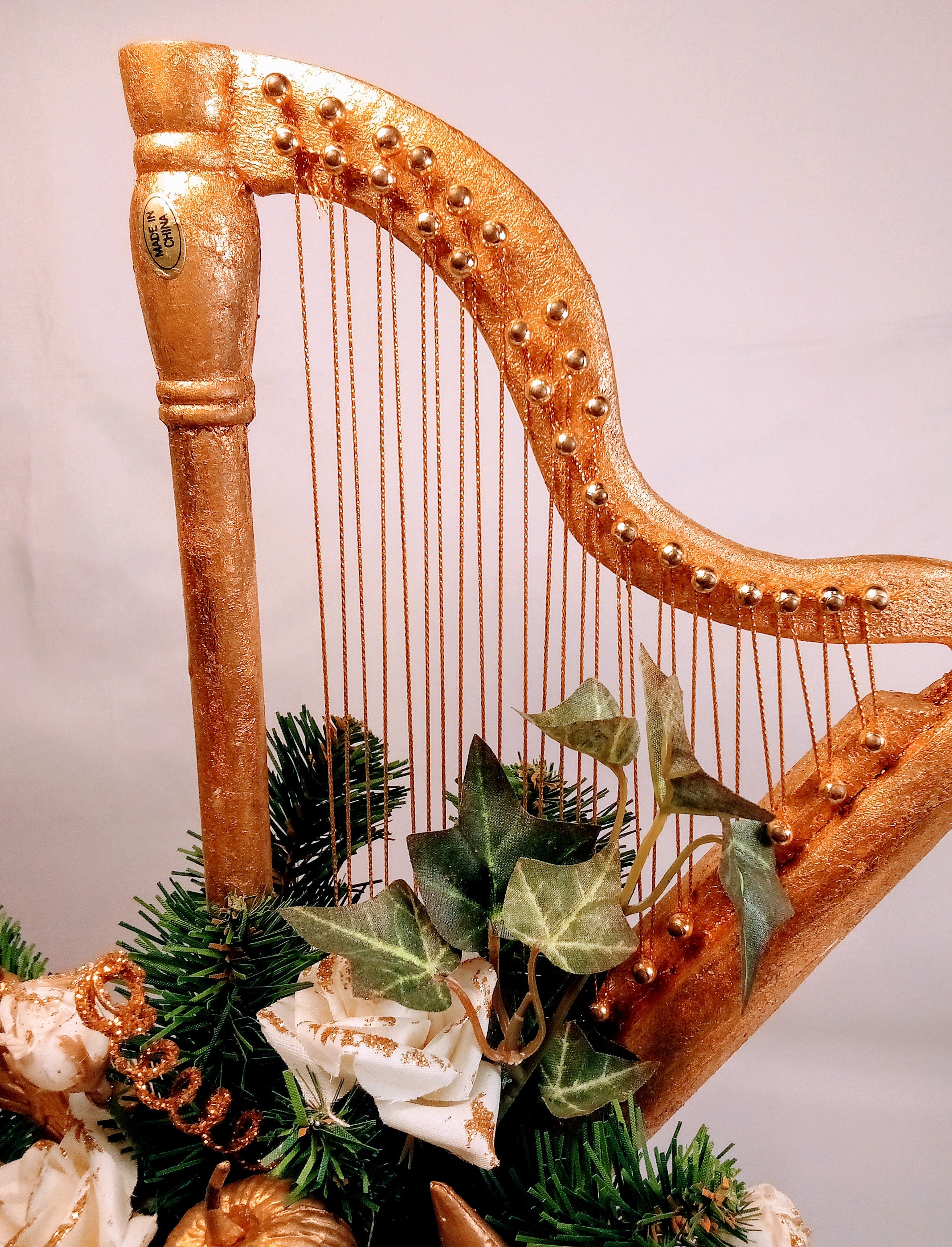 Vintage Harp Christmas Decor For Festive Events and Table Centerpieces: Give the Hostess an Elegant Celebration