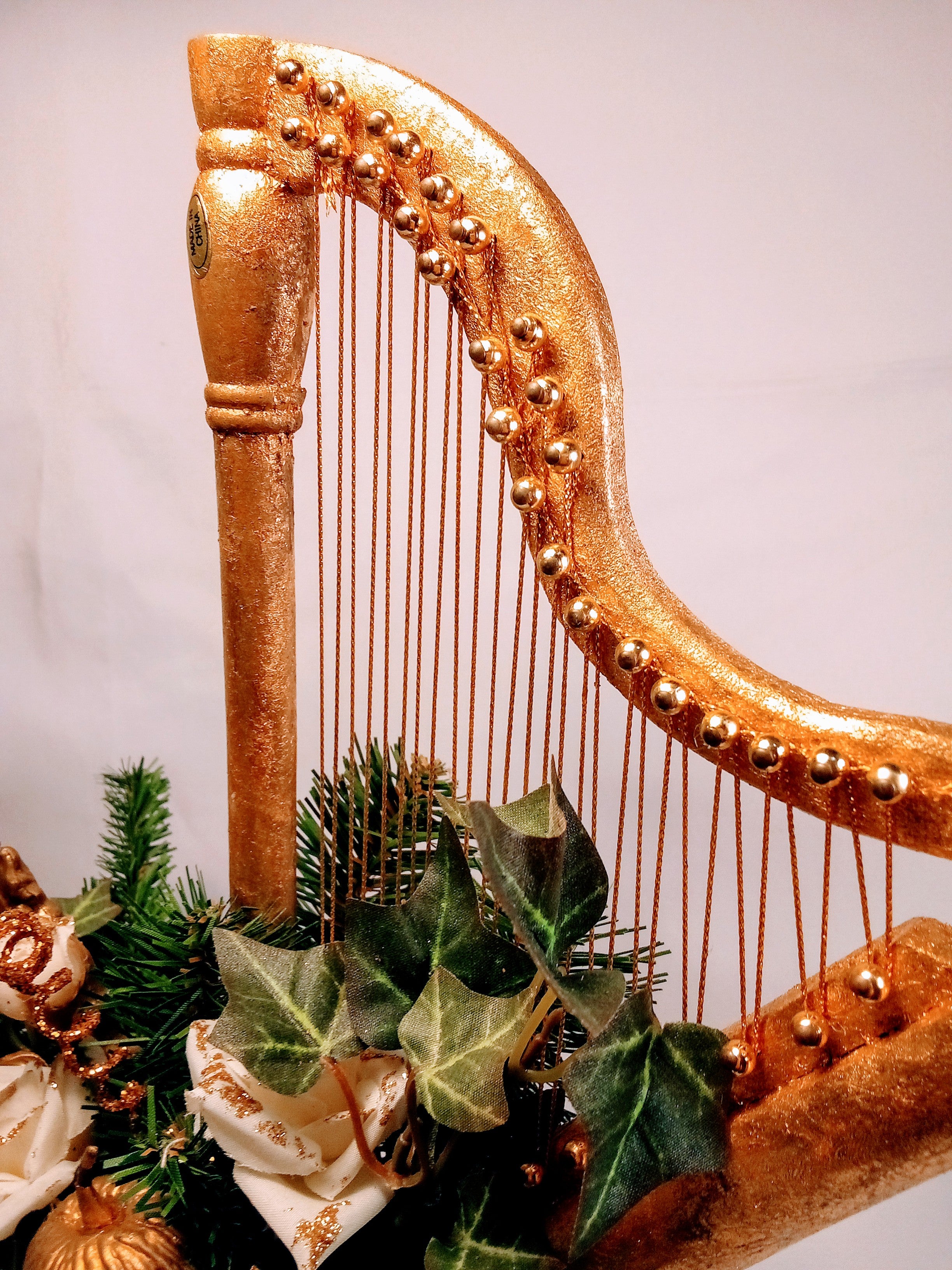 Vintage Harp Christmas Decor For Festive Events and Table Centerpieces: Give the Hostess an Elegant Celebration