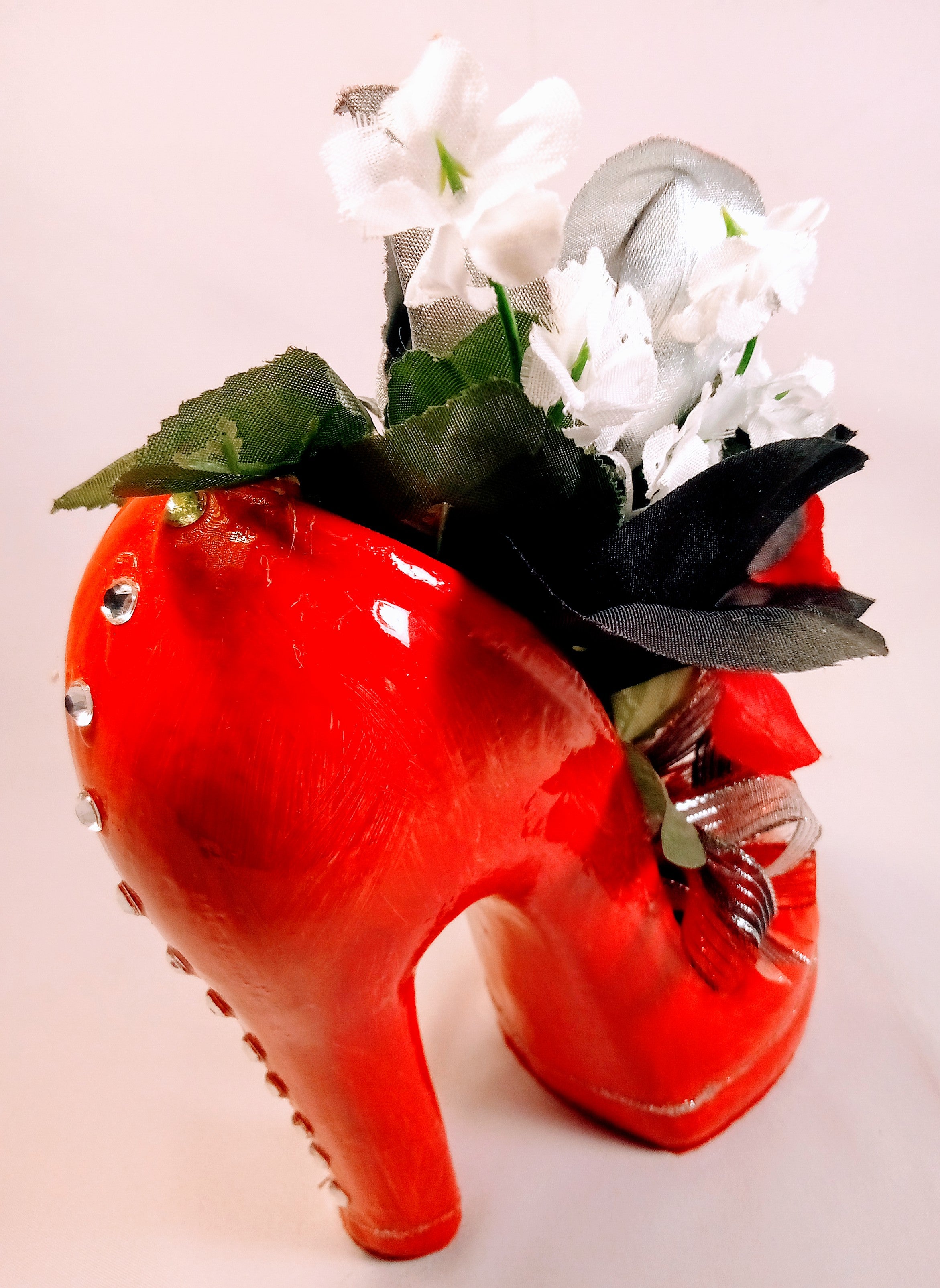 Aesthetic High Heel Flower Vase, Cute Ruby Red Home Decor for Desk or Balcony, Creative Novelty Floral Decor