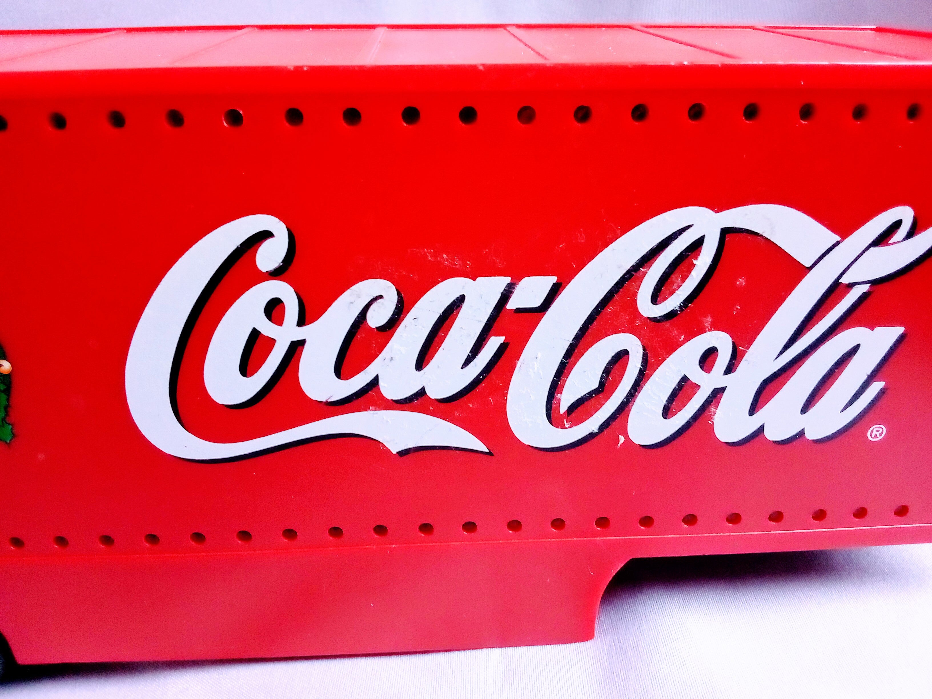 Santa's Coca-Cola Christmas Truck Kitchen Decor Delivery Truck, Vintage Coca-Cola Carrier Decoration