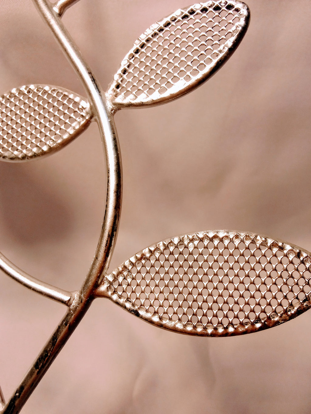 Tall Silver Roses Metal Art, Unique Curvy Design for Timeless Interior Decor and Gift, Distinctive Forever Roses for Any Space - 15"