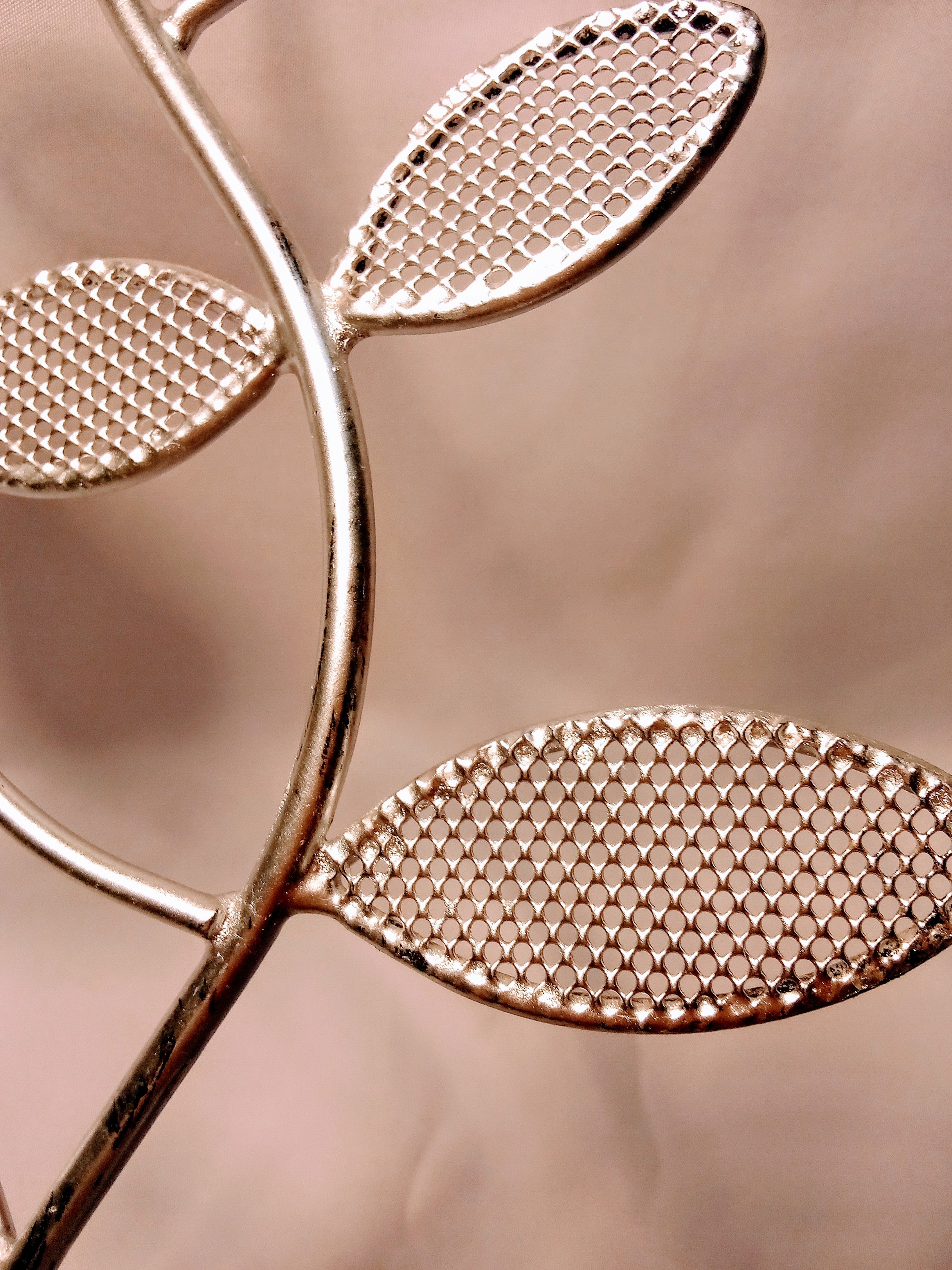 Tall Silver Roses Metal Art, Unique Curvy Design for Timeless Interior Decor and Gift, Distinctive Forever Roses for Any Space - 15"