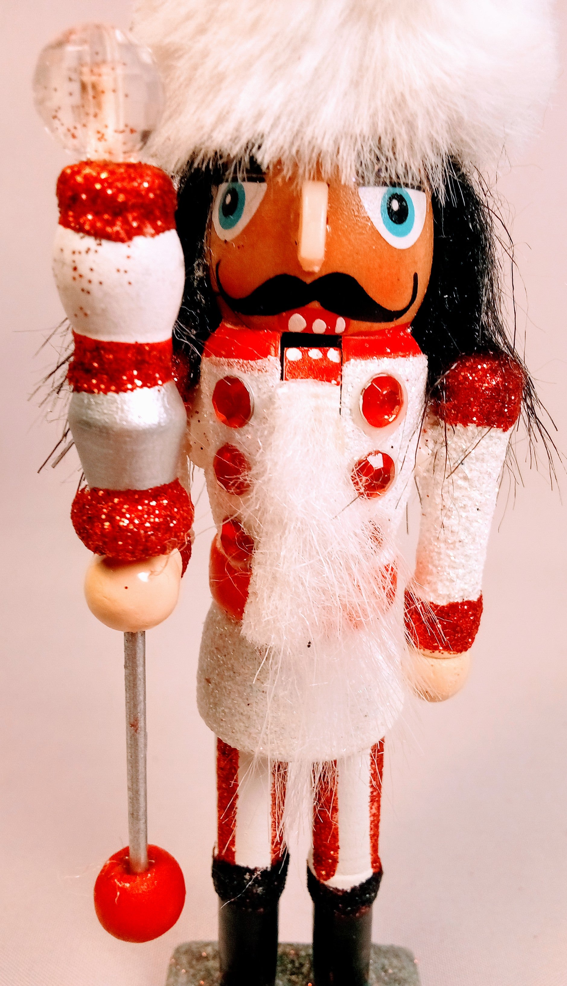 Tiny Nutcracker Soldier with a Touch of Royal Elegance, Mini-Nutcracker Regal British Decor, Adorable Royalty-Inspired