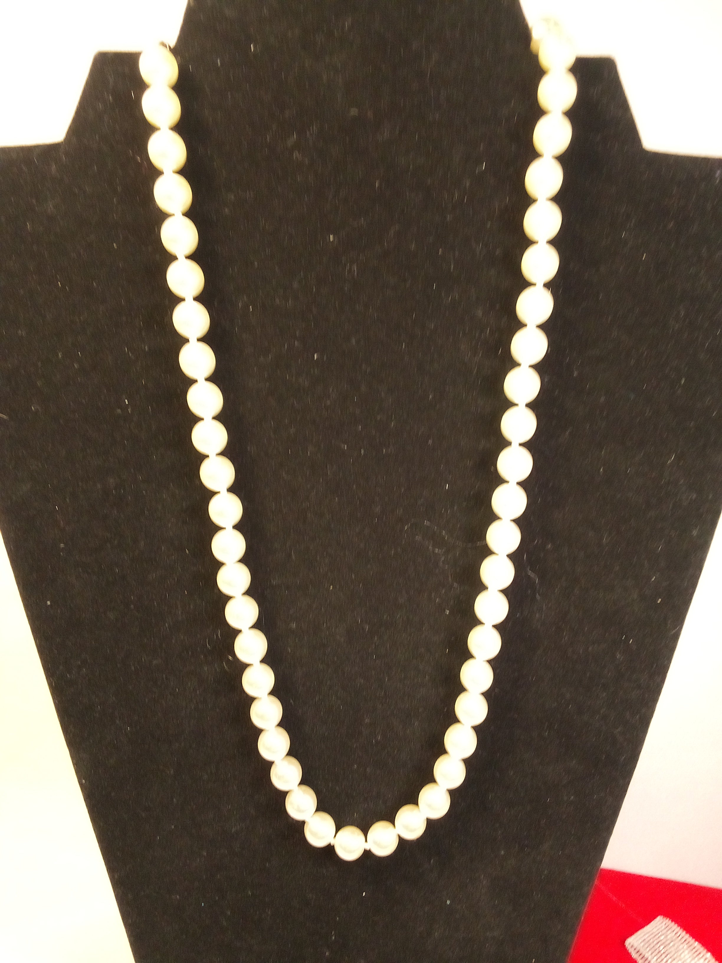 Christmas Gift Sets -Classic Fashion Pearls and Seashells, Gift Set of 3 - Great Christmas Gift Set:  Elegant Pearl Necklace, Jumbo Pearl Bracelet AND Oval Jewelry Box