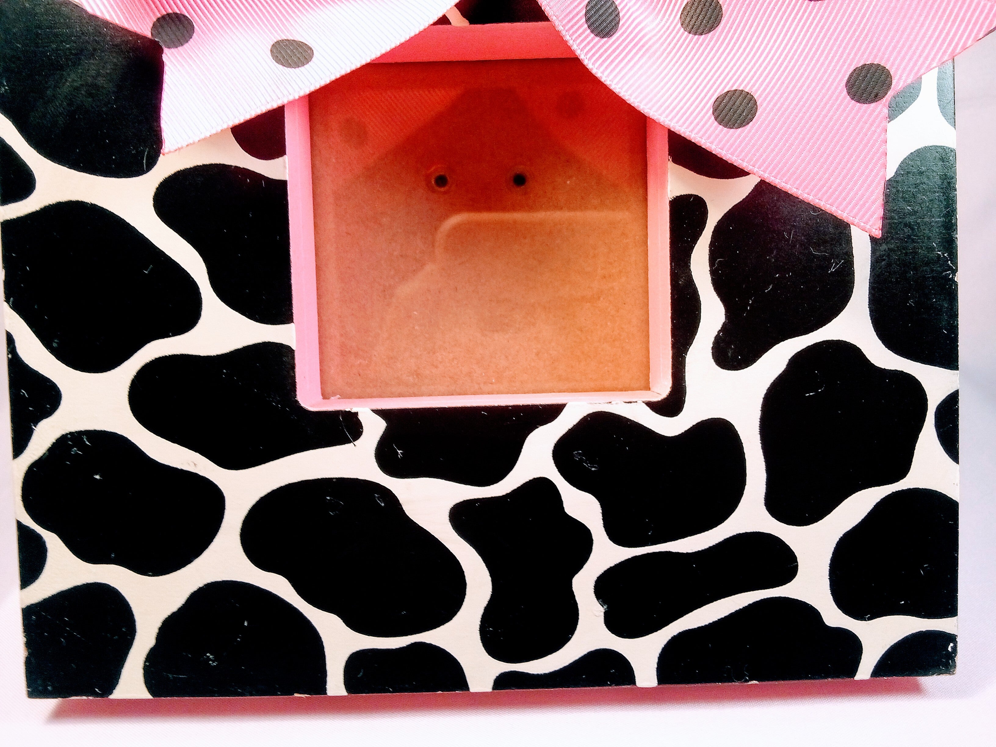 Handcrafted Glass Picture Frame with Delightful Bow Detail, Perfect for Cherished Moments, Delightful Wood Design for Your Favorite Memories