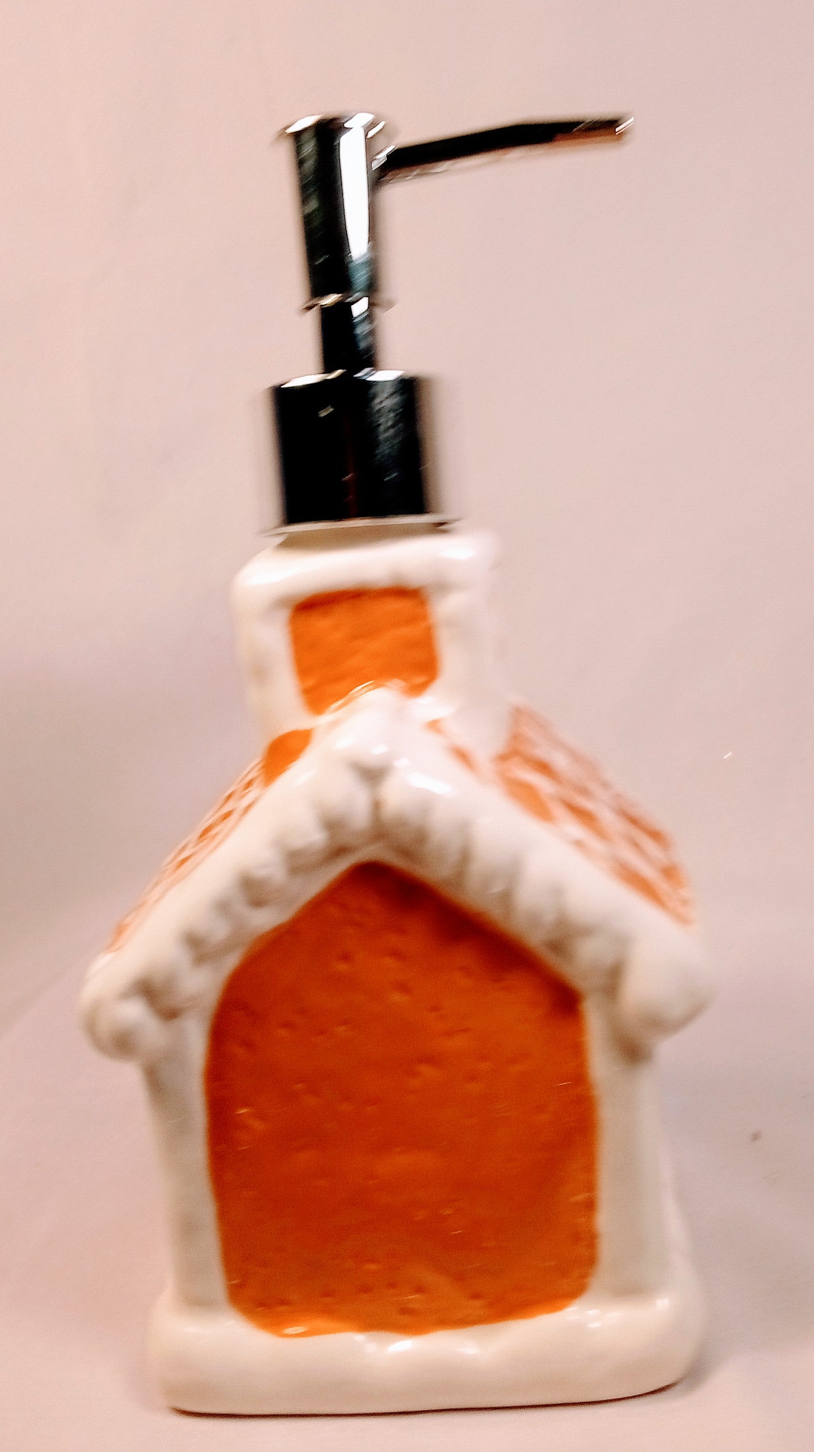 Christmas Gingerbread Soap Dispenser, Lotion Pump Bath Soap Gift for her, Bathroom Decor Sink Soap Holder, Home and Living Kitchen Decor, Housewarming Gift