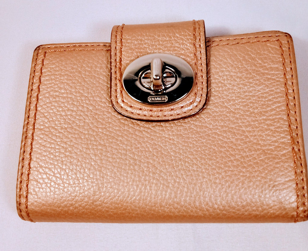 Coach Leather Wallet Featuring Classic Gold Logo, Timeless Vintage Collector's Dream, A-Must-Have Collectible Luxurious Find