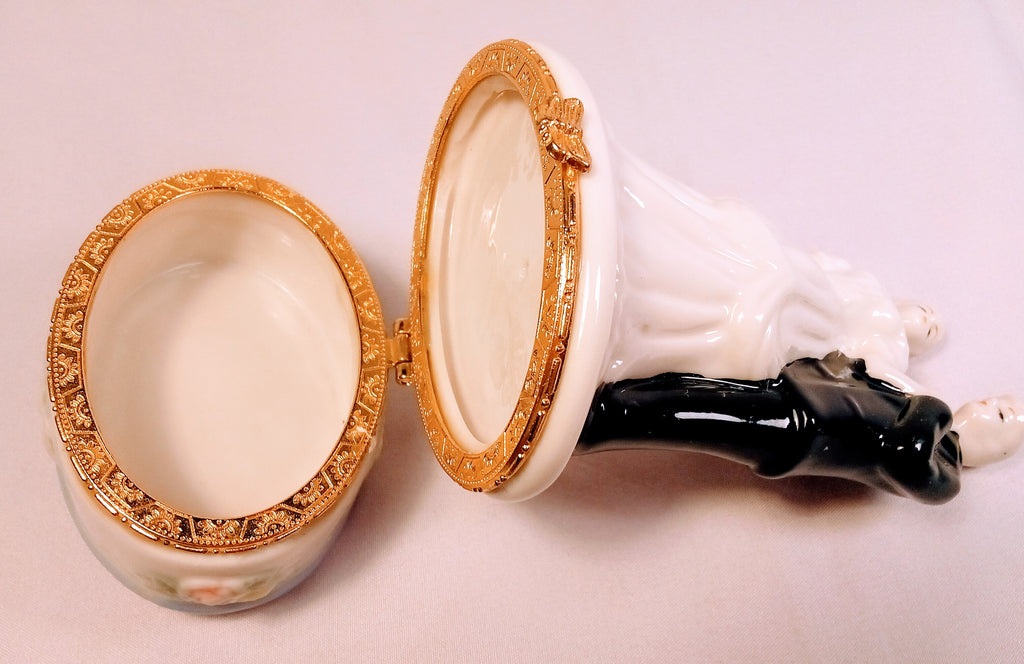 Resin Wedding Ring Box Holder, Bridal Shower Gift, Elegant Jewelry Organizer in Cream and Black