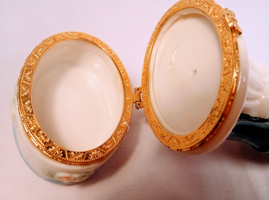 Resin Wedding Ring Box Holder, Bridal Shower Gift, Elegant Jewelry Organizer in Cream and Black