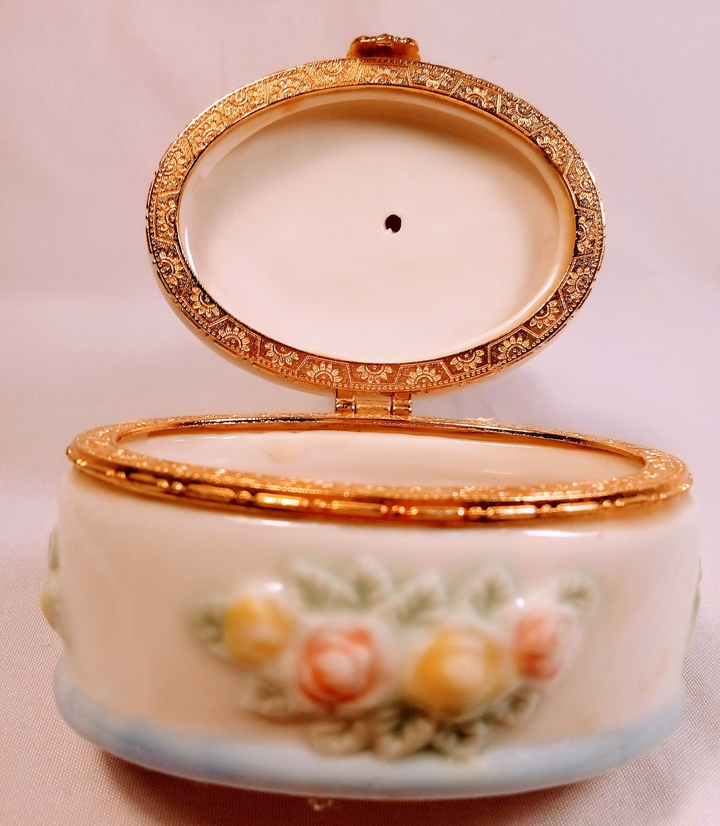 Resin Wedding Ring Box Holder, Bridal Shower Gift, Elegant Jewelry Organizer in Cream and Black