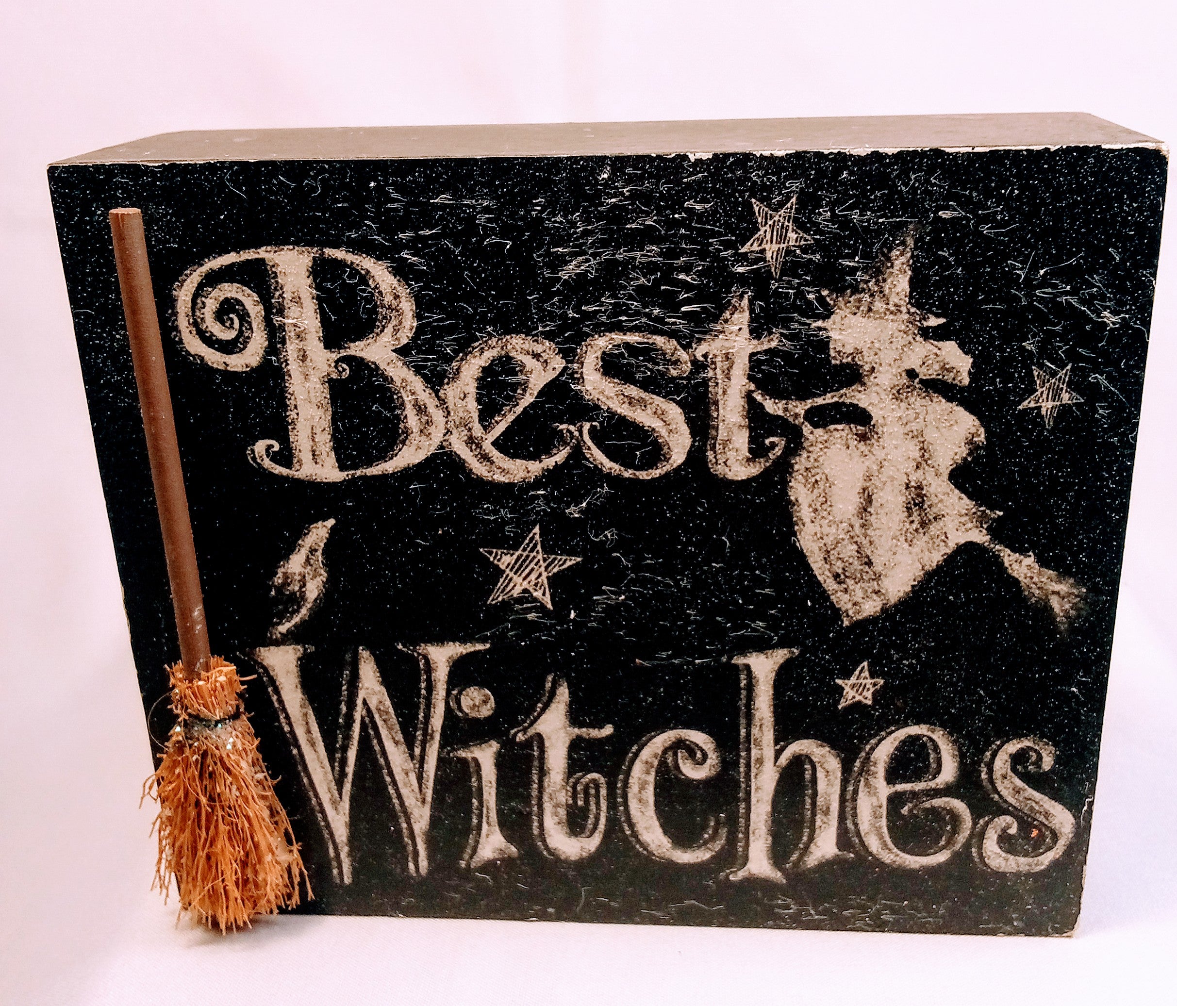 Best Witches Sign for Halloween Parties, Vintage Witch Decor, Spellbinding Gothic Gothic Gift, Perfect for Goth Girl